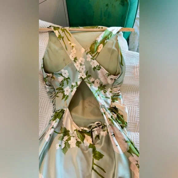 Reformation Anaiis Silk Dress In Tarragon, brand new, never worn. - Picture 10 of 16